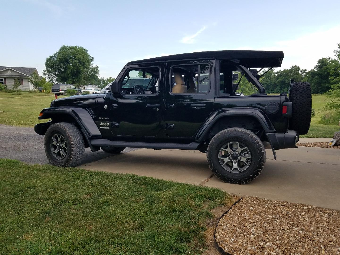 Jeep wrangler safari