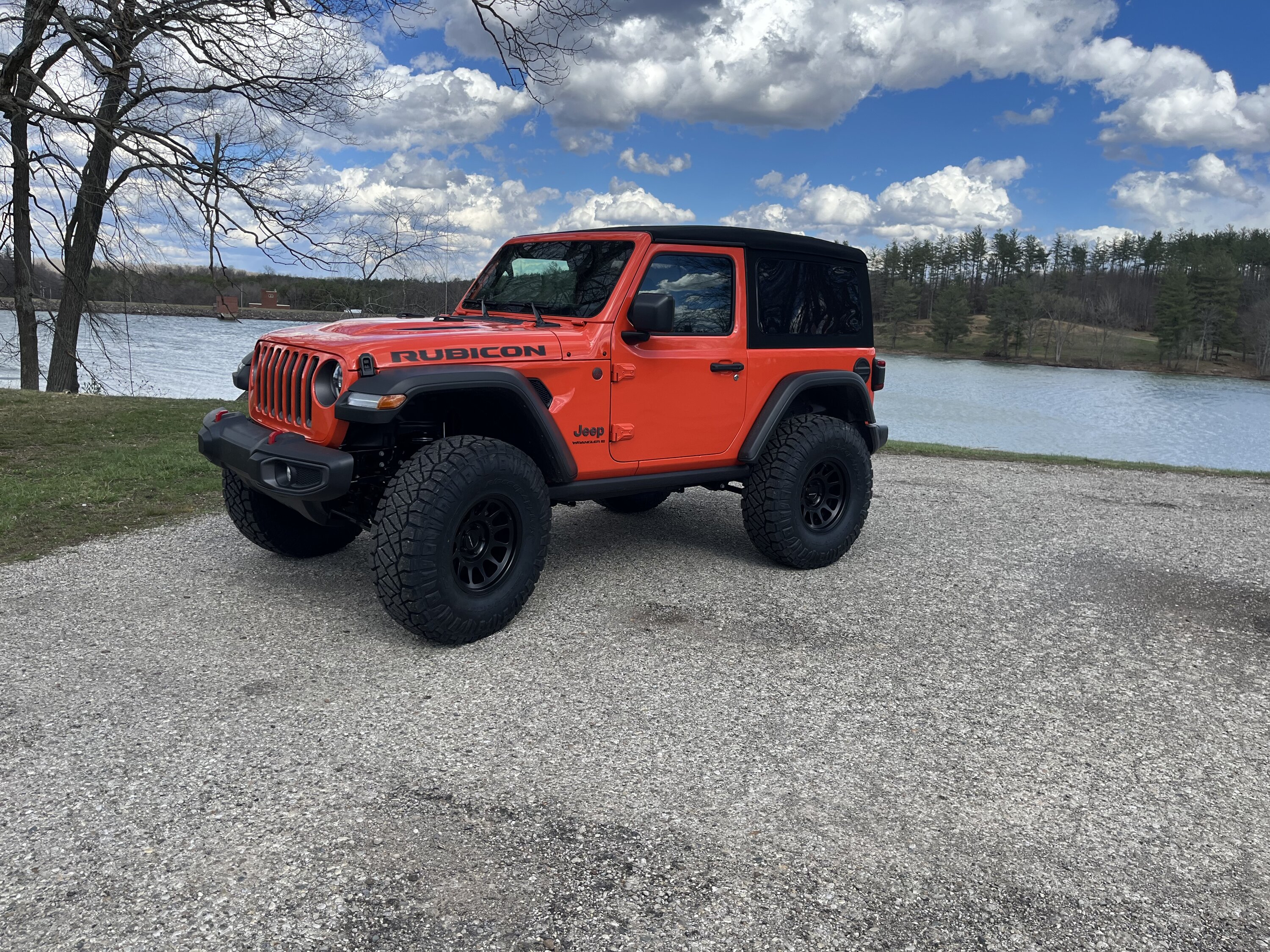 Jeep Wrangler JL Looking for pics of 2 door on 37's or larger with 17" wheels 93DF710B-8E46-422E-B76B-0620E742D240