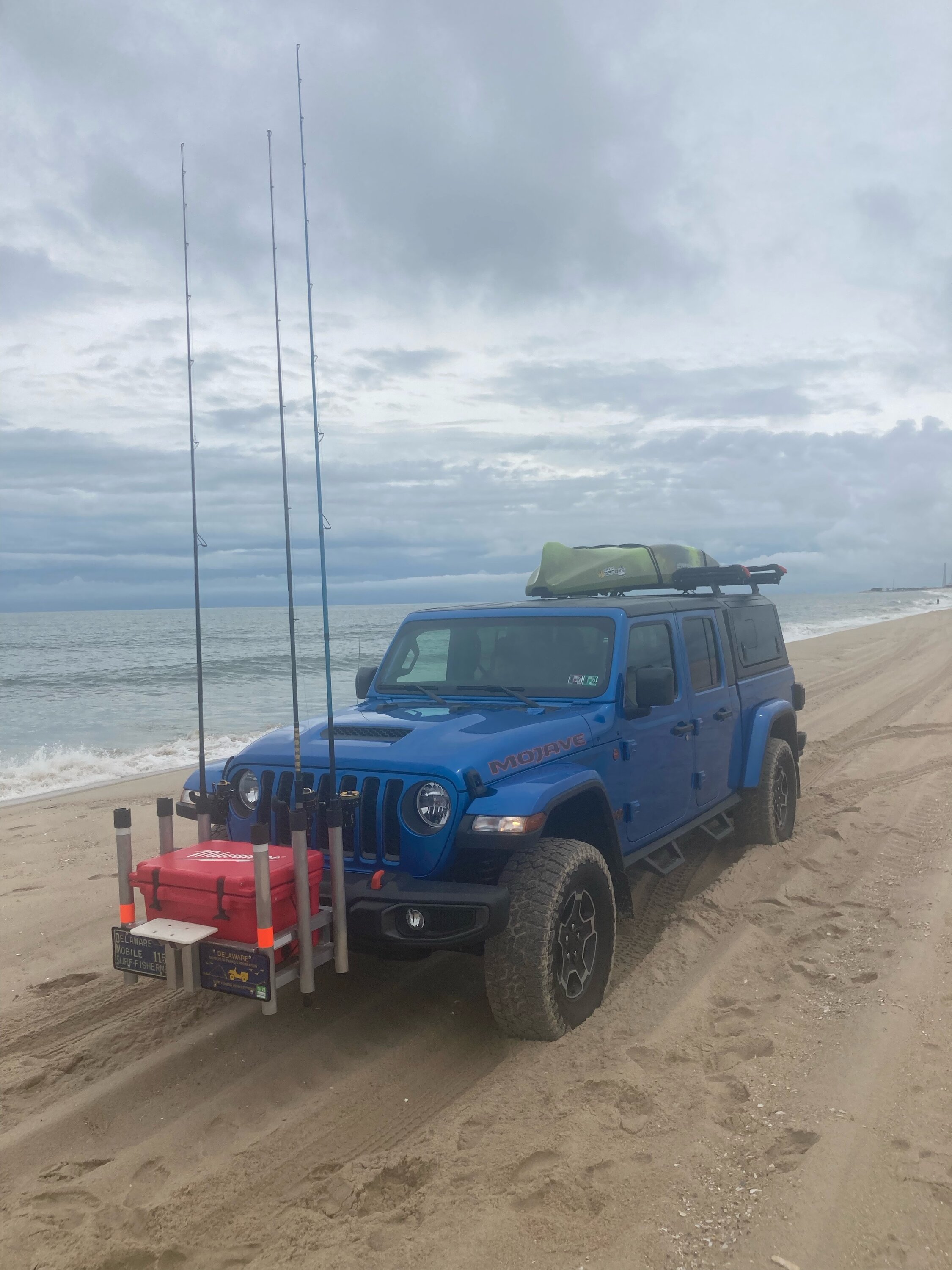 Carrying fishing poles  Jeep Wrangler Forums (JL / JLU