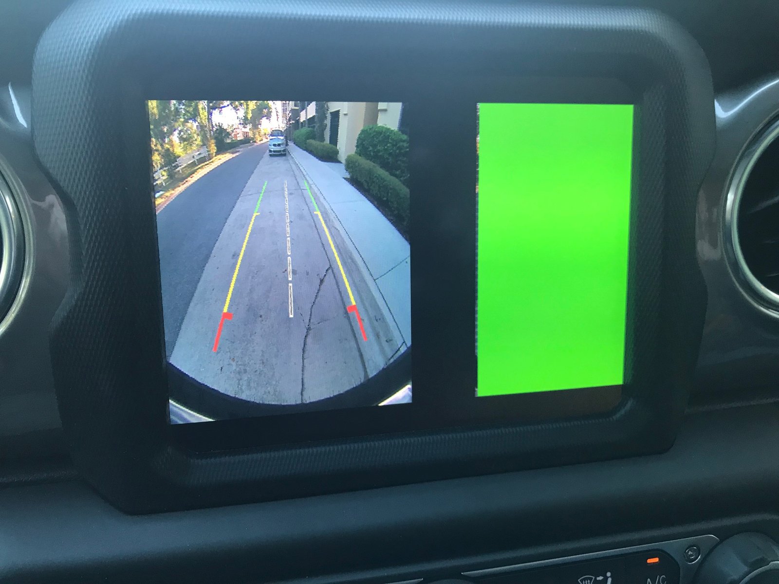 Backup camera green screen, not working sometimes | Jeep Wrangler Forums  (JL / JLU) - Rubicon, Sahara, Sport, 4xe, 392 