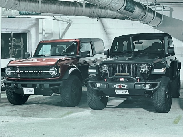 Jeep Wrangler JL What did you PARK NEXT to in your Jeep today? Jeep and Bronco