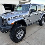 SilverJeepRubi32