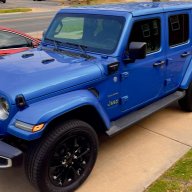 UConnect Update!! Finally a fix for backup camera lines possibly? | Jeep  Wrangler Forums (JL / JLU) - Rubicon, Sahara, Sport, 4xe, 392 -  