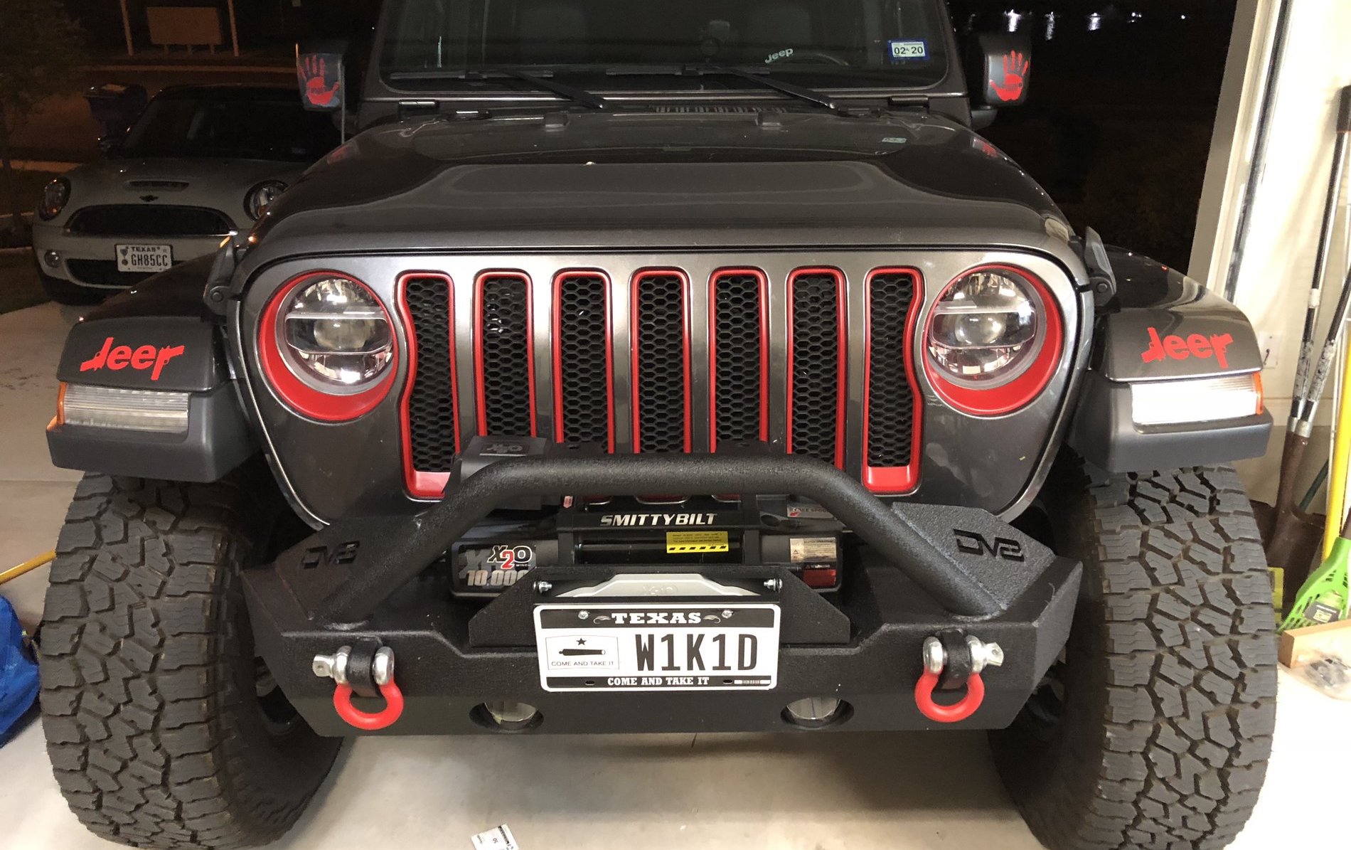Changing JL Wrangler Sahara Grille Insert Color 2018+ Jeep Wrangler